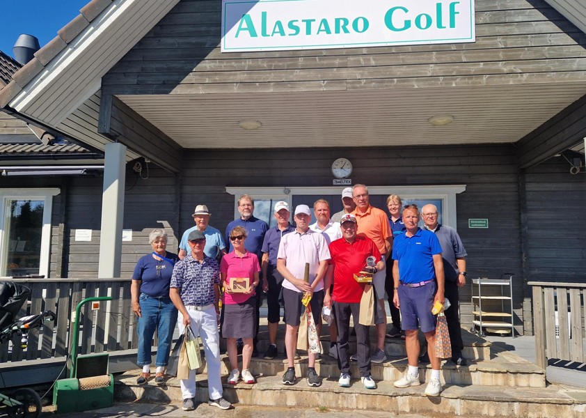 Kymppigolf pelattiin Alastarolla