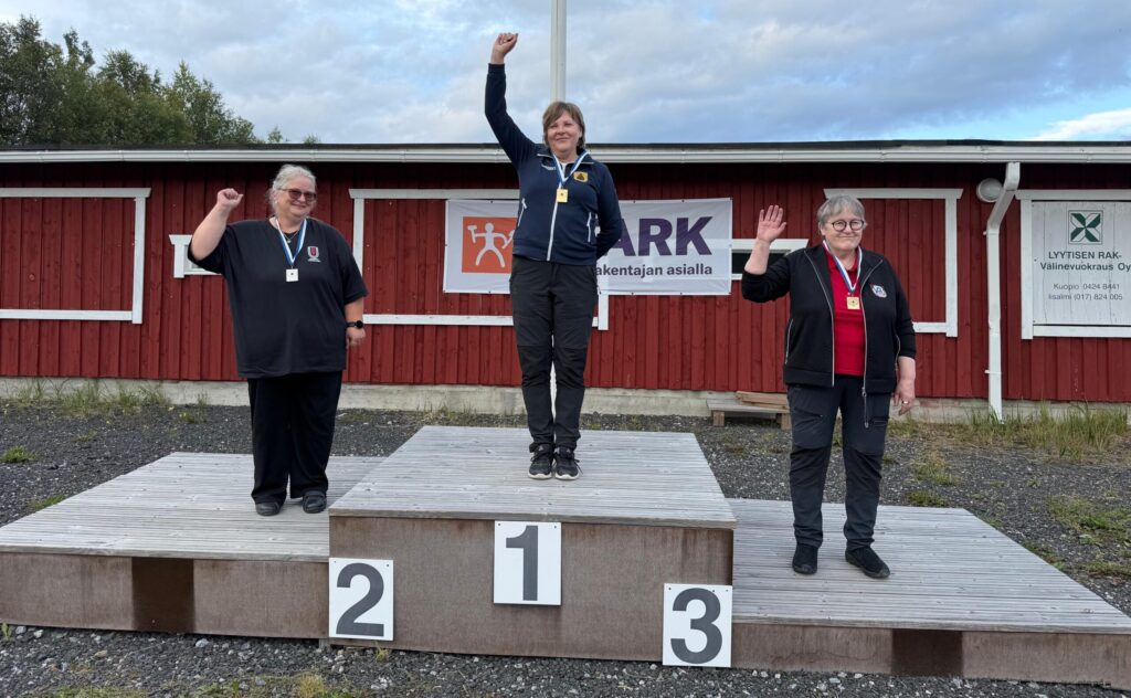 Pistoolilajien nuorten ja ikäkausisarjojen SM: Karri iloitsi SE:n parannuksesta